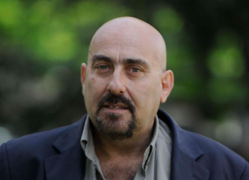 Pico Sanzone, el periodista platense que vivió la época dorada del papel y llegó a la mesa de Mirtha Legrand
