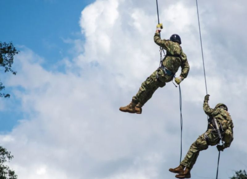 Solicitan elevar a juicio a un suboficial del Ejército en City Bell por presuntos abusos a soldadas voluntarias