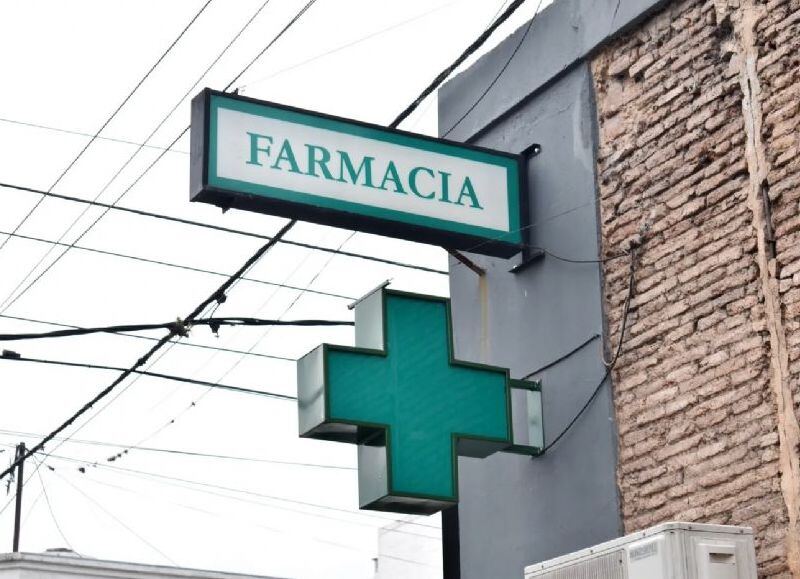 Robo escandaloso en La Plata: Delincuentes se llevan casi 5.000 pastillas de clonazepam en un asalto a mano armada