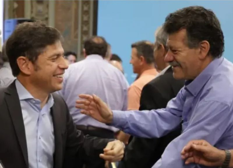 Escándalo por fondos públicos: Kicillof transfirió millones a un intendente para una fiesta que ya se había celebrado