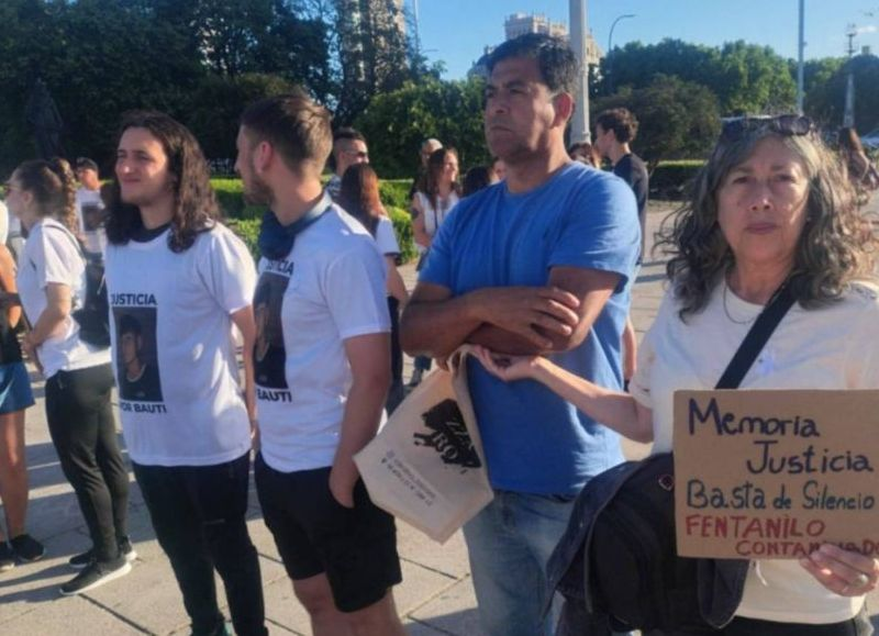 "173 muertes no pueden quedar en la nada": movilización en La Plata y Rosario por las víctimas del fentanilo contaminado