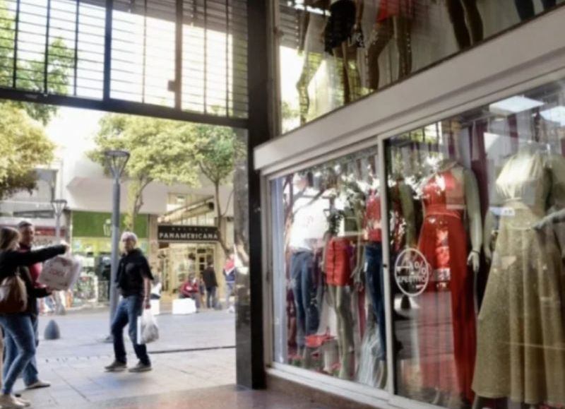 Crisis en el comercio platense: las ventas cayeron 9,1% y el sector acumula 13 trimestres en baja