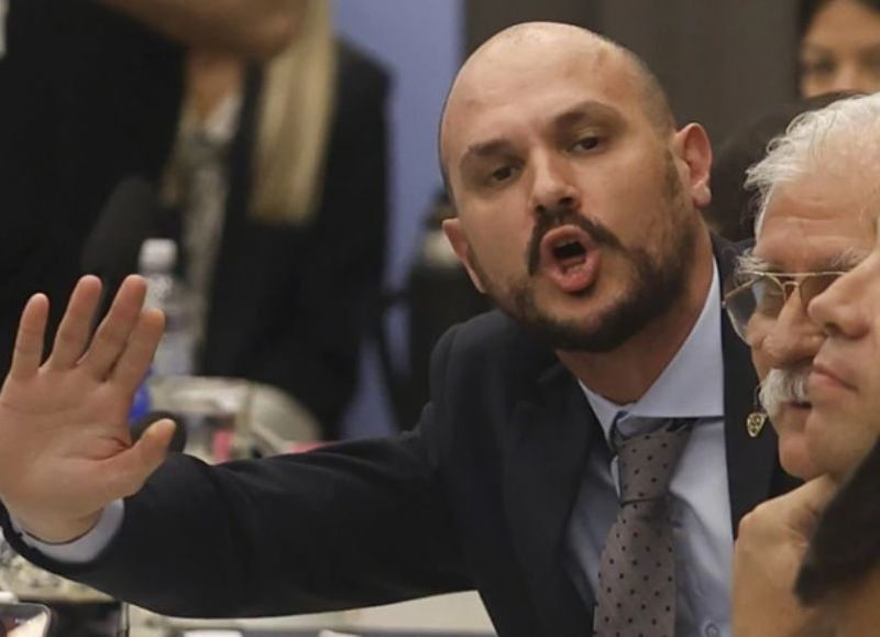 La casta avanza: denunciaron a un diputado libertario que manejaba Uber y ahora compró una casa de 300 mil dólares